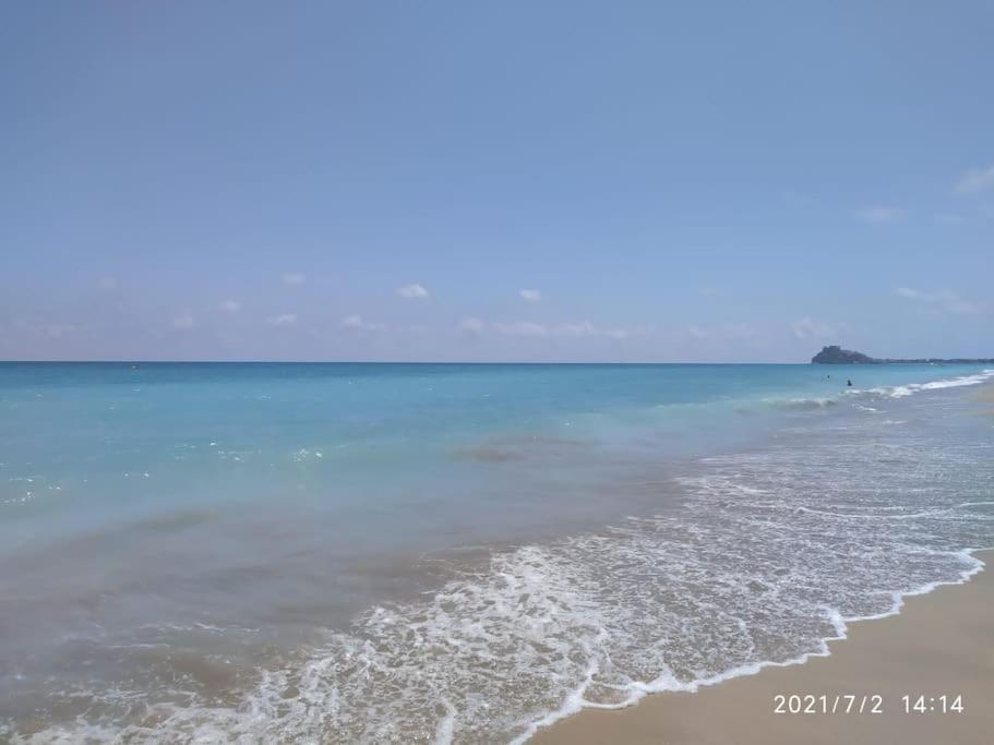Apartamento Duplex En Primera Linea De Playa Peniscola Bagian luar foto
